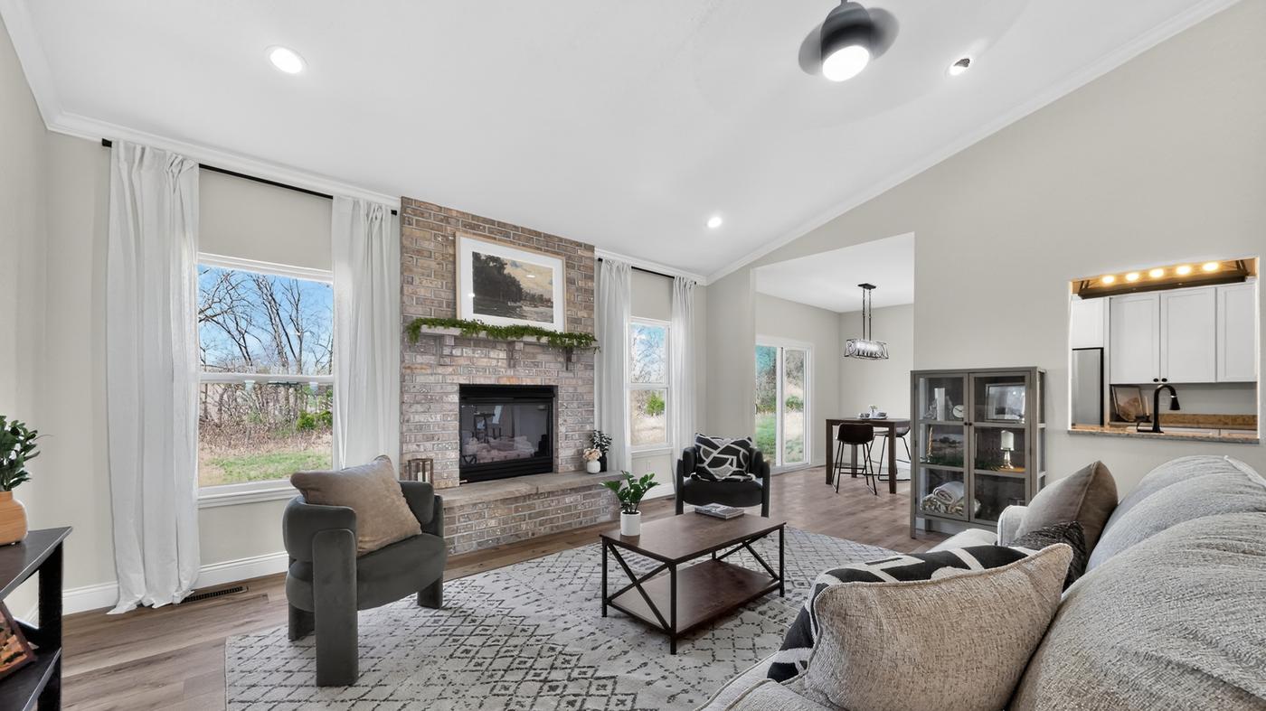 Midwest luxury real estate interior photography by HelixMind